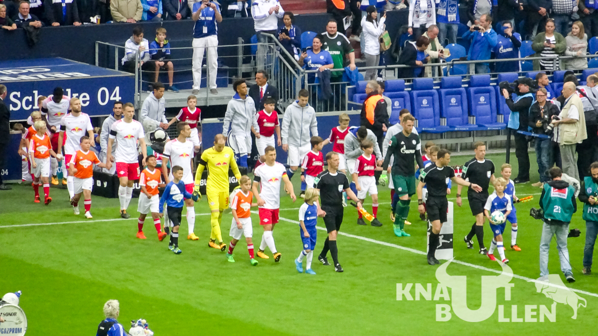 Bruch mit der Tradition – S04 vs. RBL (2:0)